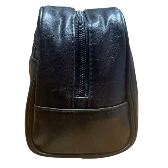 Vintage Kenneth Cole Reaction Men’s Black Leather Toiletry Kit Bag 10” x 6” - Picture 2 of 6